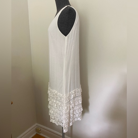 Mystree Women’s White Dress with Lace Details Size: Medium - Picture 3 of 10